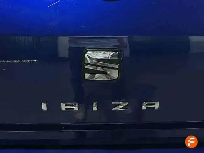 Usado Seat Ibiza Business 95 CV (69 kW) 2020 Azul Utilitario