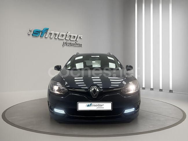 Usado Renault Mégane GrandTour Bose Edition 131 CV (96 kW) 2015 Negro Familiar