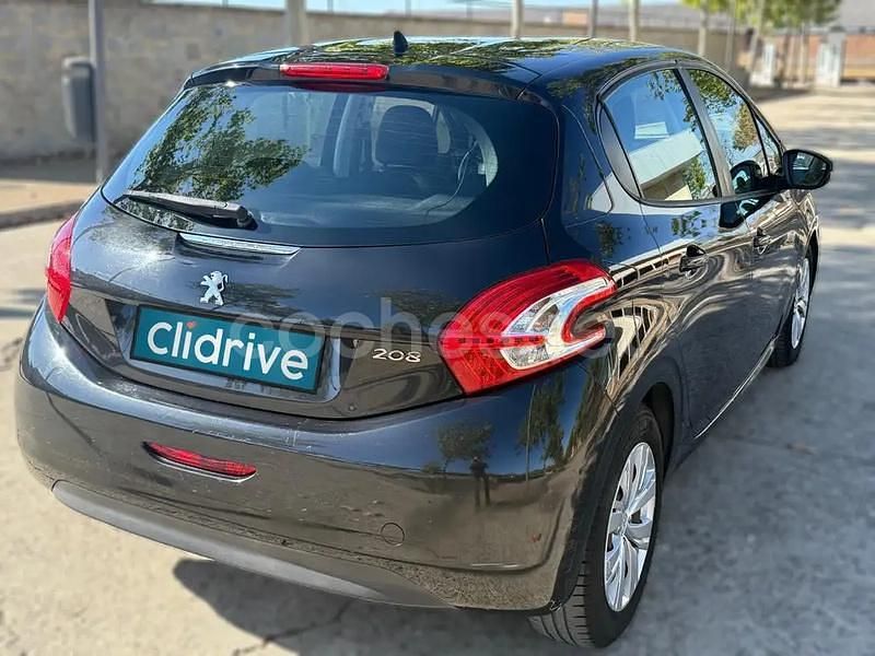Usado Peugeot 208 Active 68 CV (50 kW) 2013 Negro Utilitario