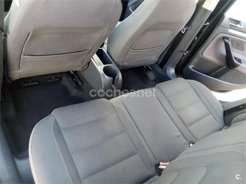 Negro Usado 2005 VW Golf IV Highline Berlina | 3200 € (Buen precio) - Imagen 1/4