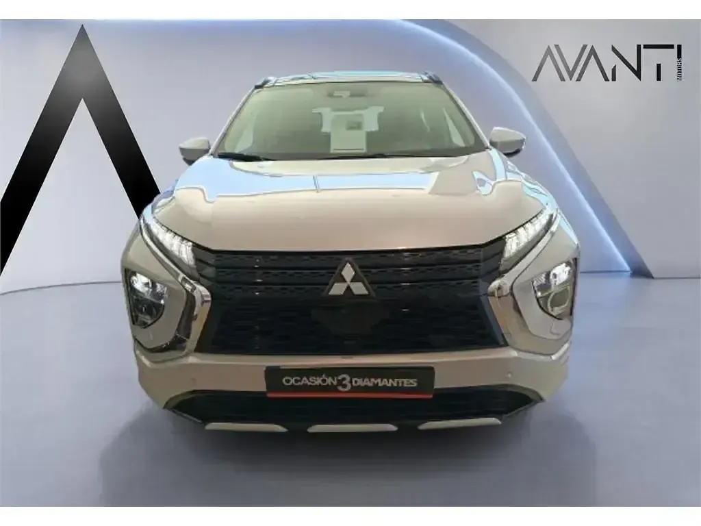 Usado Mitsubishi Eclipse Cross 188 CV (138 kW) 2022 Blanco SUV