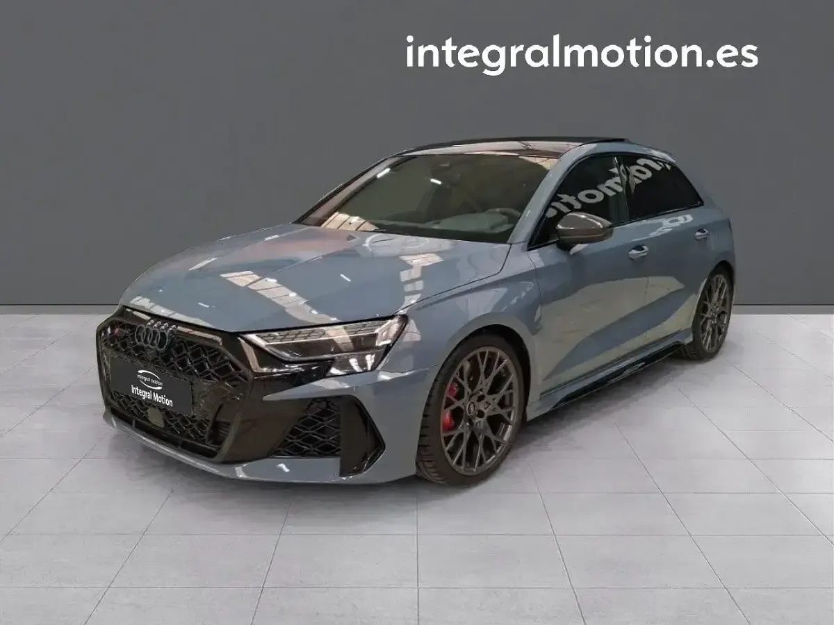 Usado Audi RS3 Sportback Business 399 CV (293 kW) 2025 Utilitario