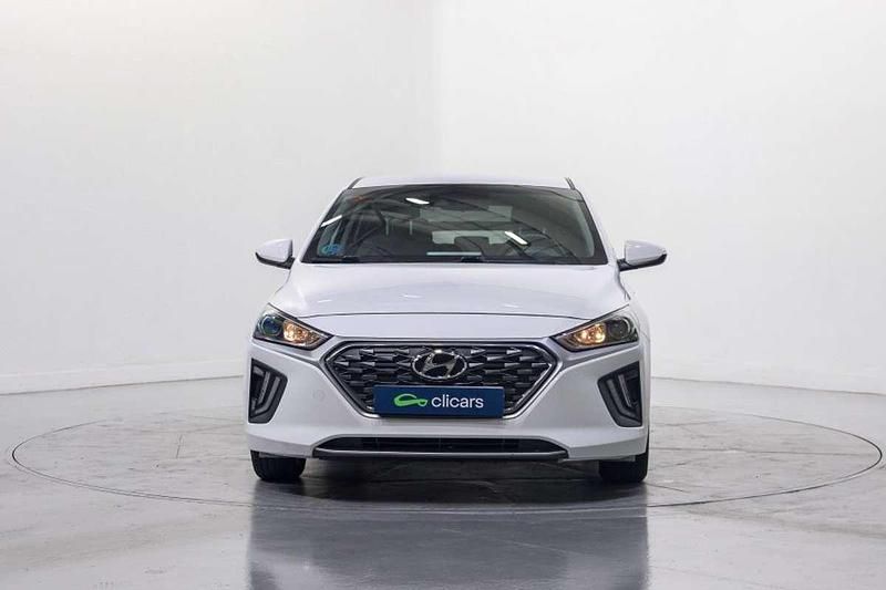 Usado Hyundai Ioniq 105 CV (77 kW) 2021 Blanco Utilitario