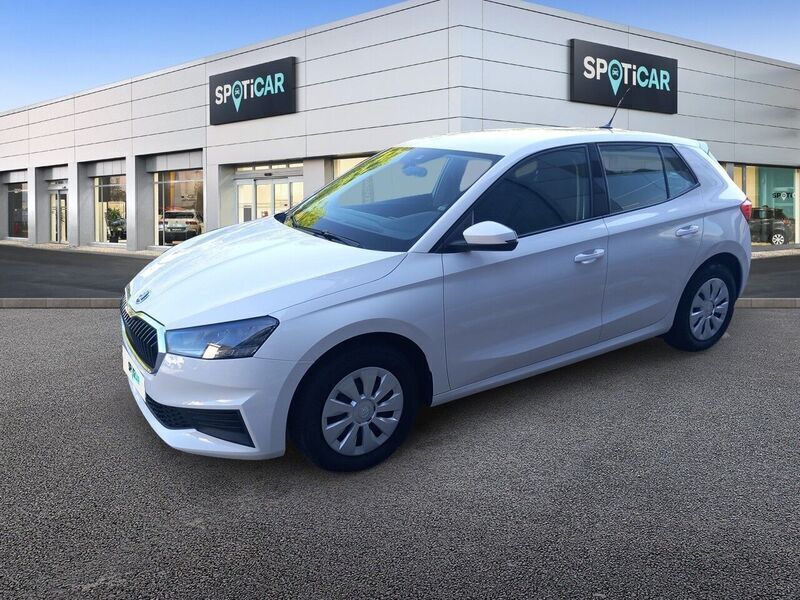 Blanco Usado 2022 Skoda Fabia Ambition Utilitario | 13.990 € (Precio justo) - Imagen 1/4