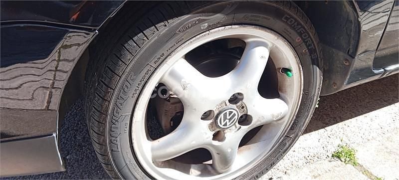 Usado VW Lupo Conceptline 60 CV (44 kW) 2002 Negro Utilitario