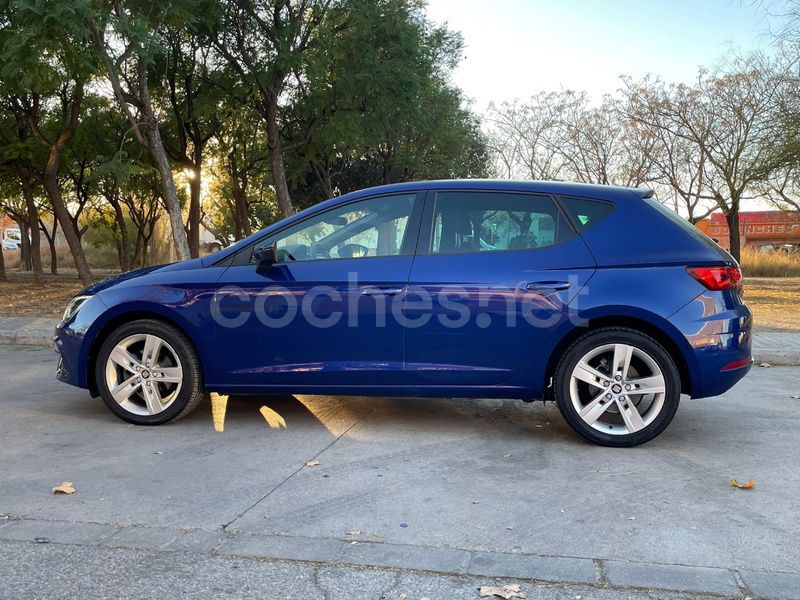 Azul Usado 2020 Seat Leon FR Berlina | 15.500 € (Precio justo) - Imagen 1/4