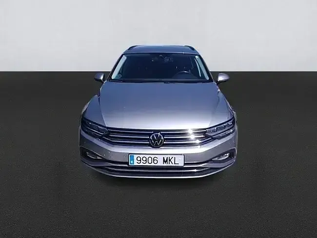 Usado VW Passat Executive 122 CV (89 kW) 2023 Otro Familiar