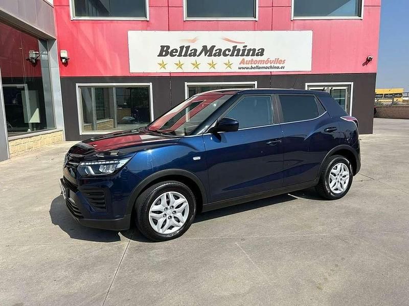 Usado Ssangyong (KGM) Tivoli 128 CV (94 kW) 2020 Negro SUV