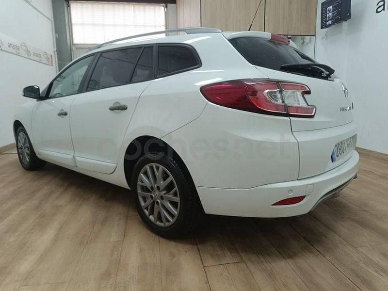 Usado Renault Mégane GrandTour GT 115 CV (84 kW) 2014 Blanco Familiar