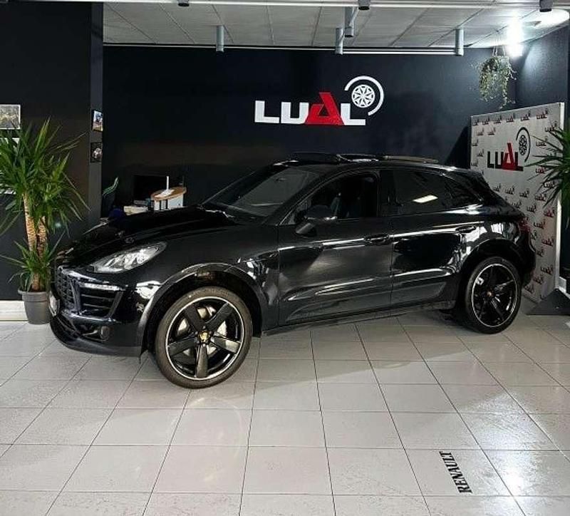 Negro Usado 2015 Porsche Macan S SUV | 34.900 € (Un poco caro) - Imagen 1/4