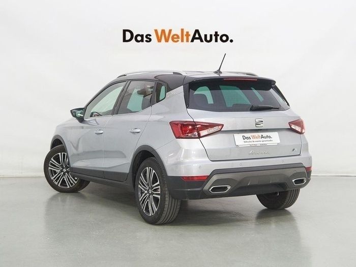 Gris plata Usado 2024 Seat Arona FR SUV | 21.100 € (Precio justo) - Imagen 1/4