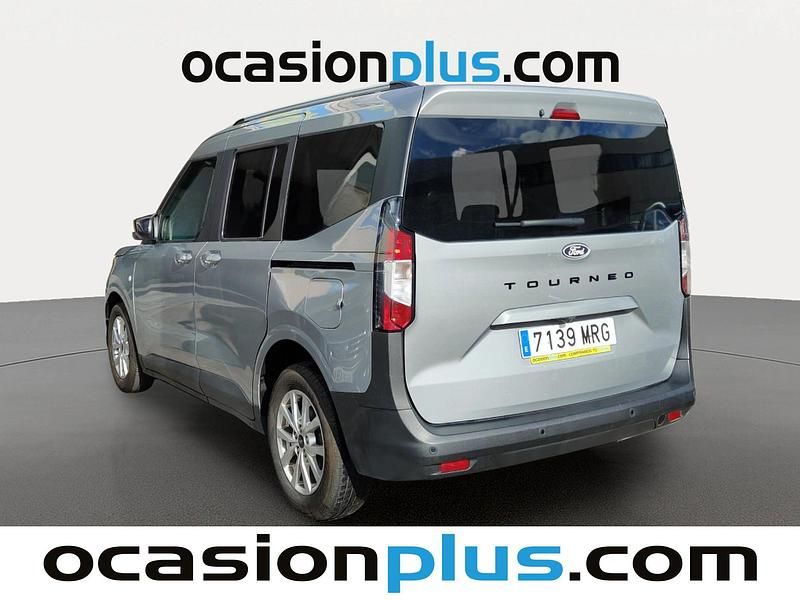 Usado Ford Tourneo Titanium 125 CV (91 kW) 2024 Gris plata Familiar