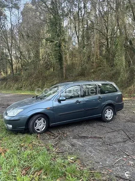 Usado Ford Focus Ambiente 100 CV (73 kW) 2002 Verde Familiar