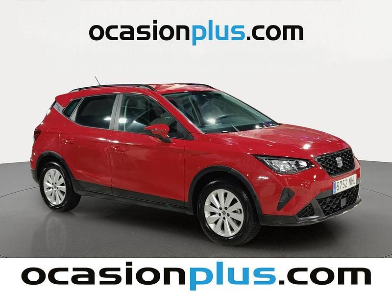 Usado Seat Arona Style 110 CV (80 kW) 2023 Rojo SUV