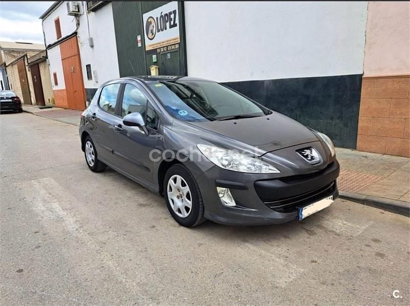 Gris / plata Usado 2011 Peugeot 308 Business-Line Berlina | 2500 € (Buen precio) - Imagen 1/2