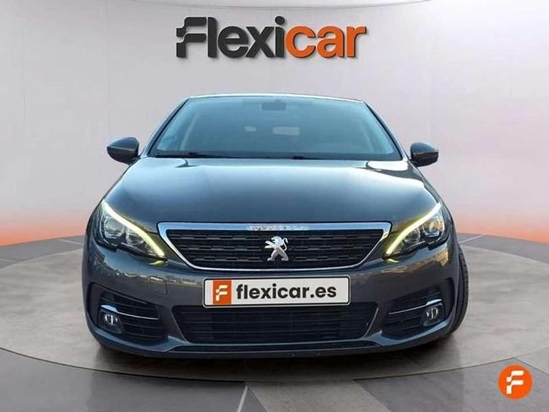 Usado Peugeot 308 Style 131 CV (96 kW) 2020 Gris Utilitario