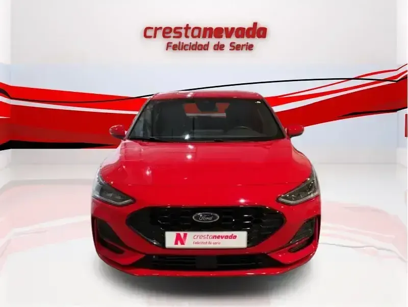 Używany Ford Focus ST-Line 125 KM (91 kW) 2025 Czerwony Sedan/Limuzyna
