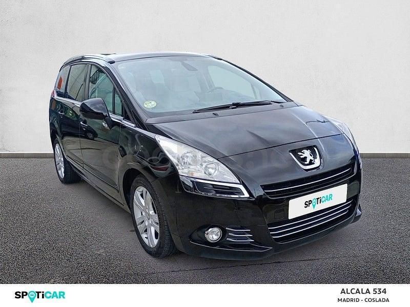 Usado Peugeot 5008 Style 150 CV (110 kW) 2014 Negro Monovolumen