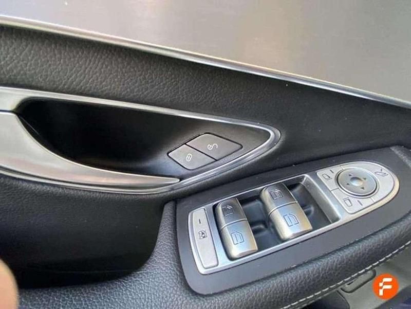 Azul Usado 2017 Mercedes C220 AMG line Familiar | 22.790 € (Precio justo) - Imagen 1/3
