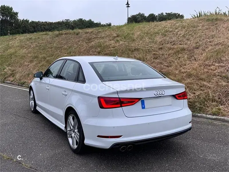 Usado Audi A3 S-Line 150 CV (110 kW) 2016 Blanco Berlina