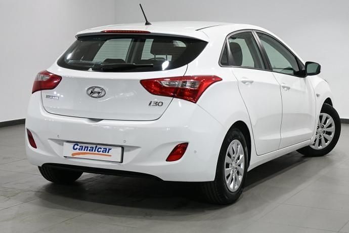 Usado Hyundai i30 90 CV (66 kW) 2016