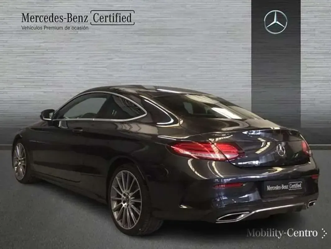 Usado Mercedes C220 194 CV (142 kW) 2019 Gris Coupe