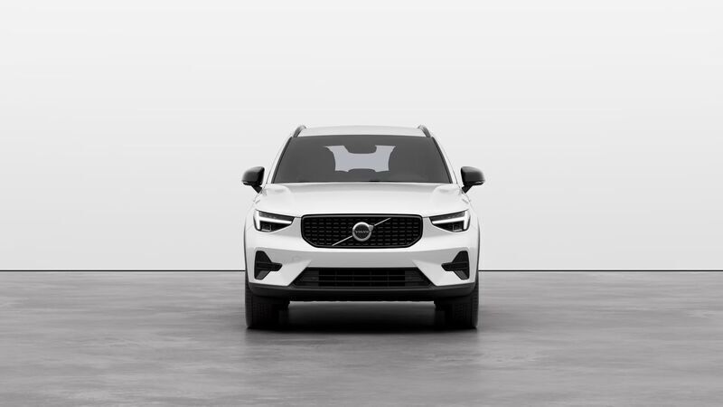 Usado Volvo XC40 Plus 211 CV (155 kW) 2023 Blanco SUV