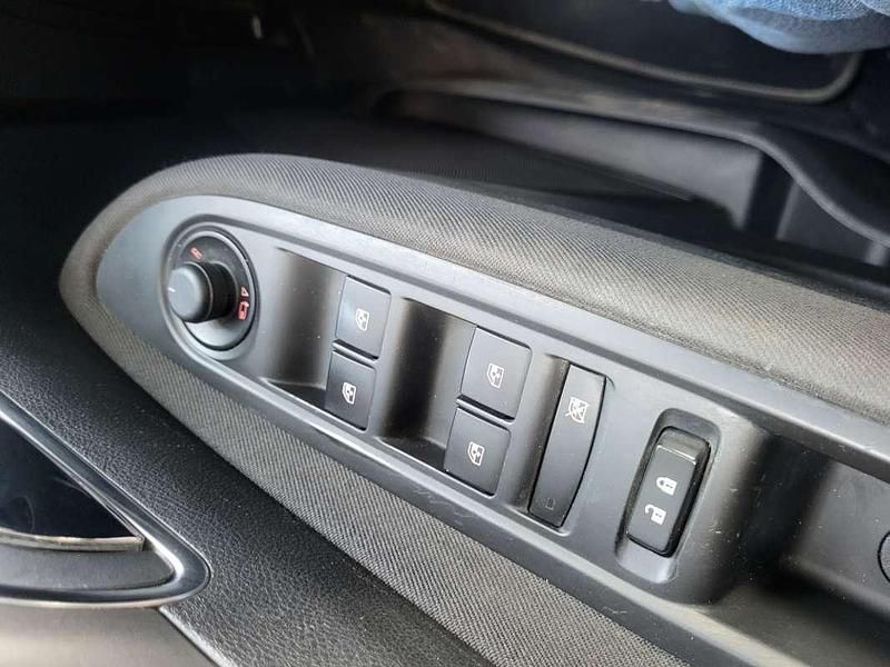 Usado Opel Mokka Selective 140 CV (102 kW) 2016 Blanco SUV