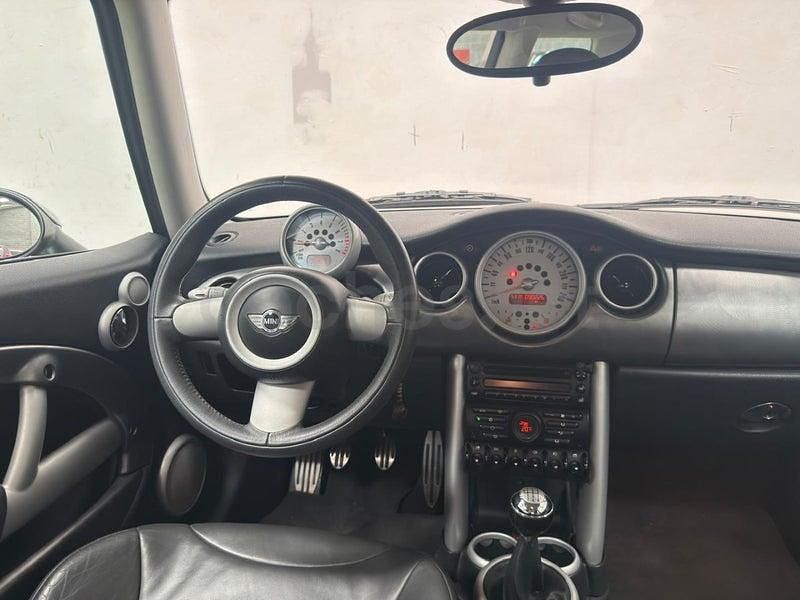 Käytetty Mini Cooper S 163 HP (119 kW) 2004 Punainen Viistoperä
