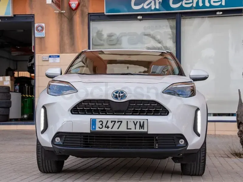 Usado Toyota Yaris Cross Active 116 CV (85 kW) 2021 Blanco SUV