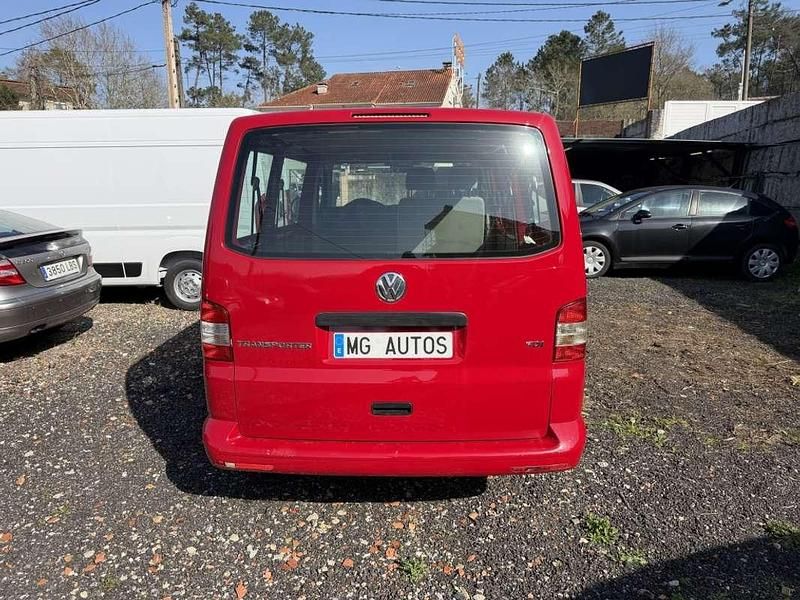 Usado VW T5 Trendline 140 CV (102 kW) 2014 Rojo Van