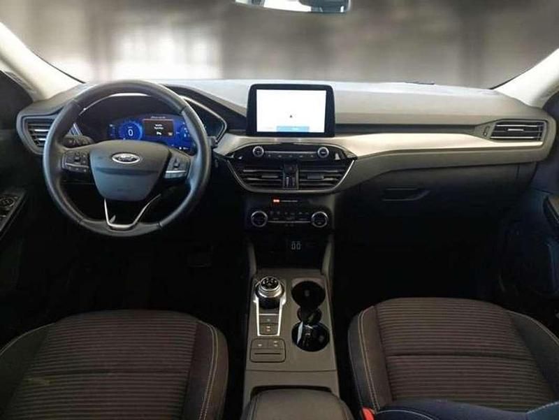 Usado Ford Kuga Titanium 190 CV (139 kW) 2022 Gris SUV