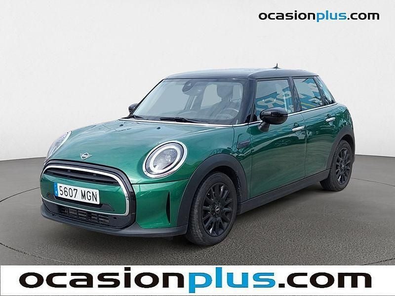 Begagnad Mini Cooper 136 HK (100 kW) 2023 Grön Halvkombi
