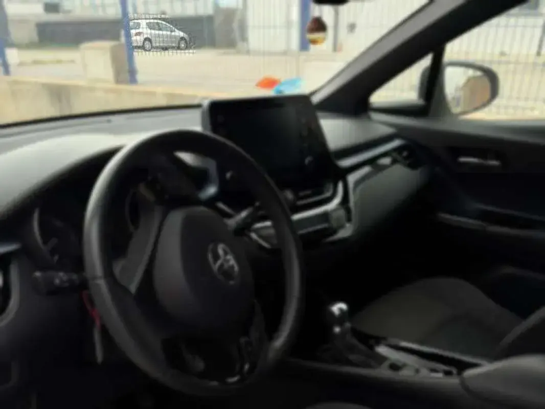 Usado Toyota C-HR+ Advance 98 CV (72 kW) 2020 Blanco SUV