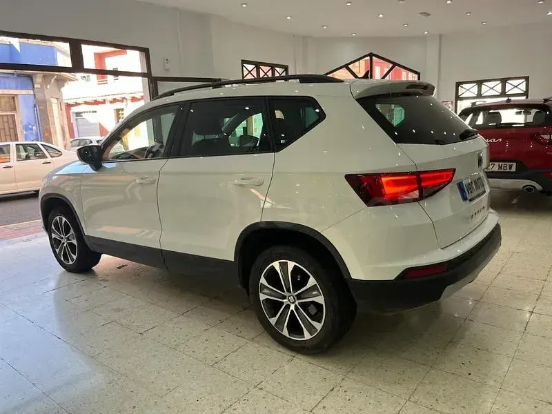 Usado Seat Ateca Style 115 CV (84 kW) 2020 Blanco SUV