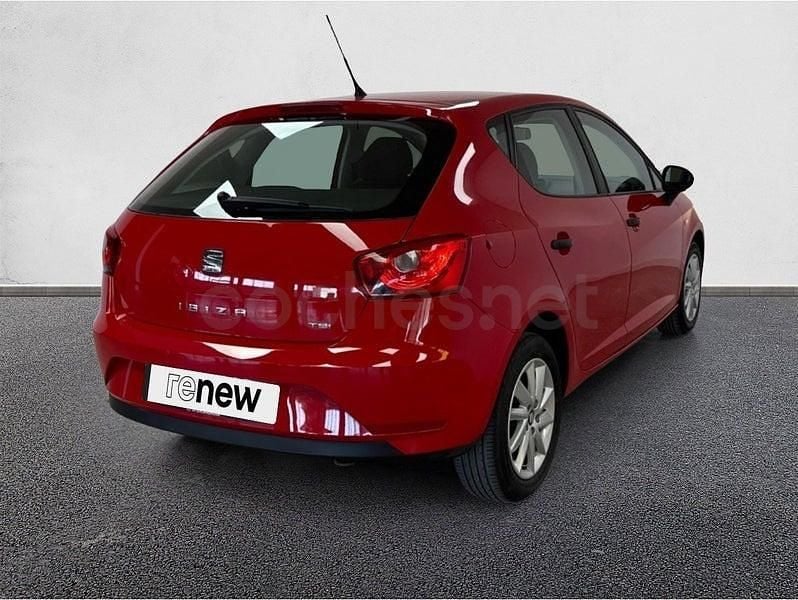 Käytetty Seat Ibiza Reference 90 HP (66 kW) 2016 Punainen Sedan