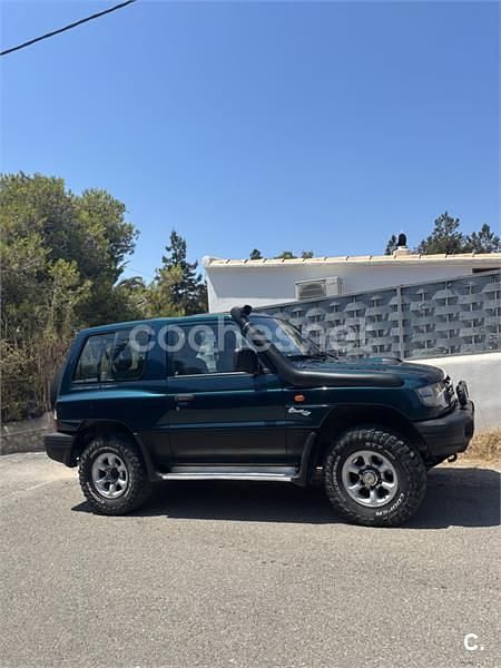 Verde Usado 2003 Mitsubishi Montero SUV | 6800 € (Precio justo) - Imagen 1/4