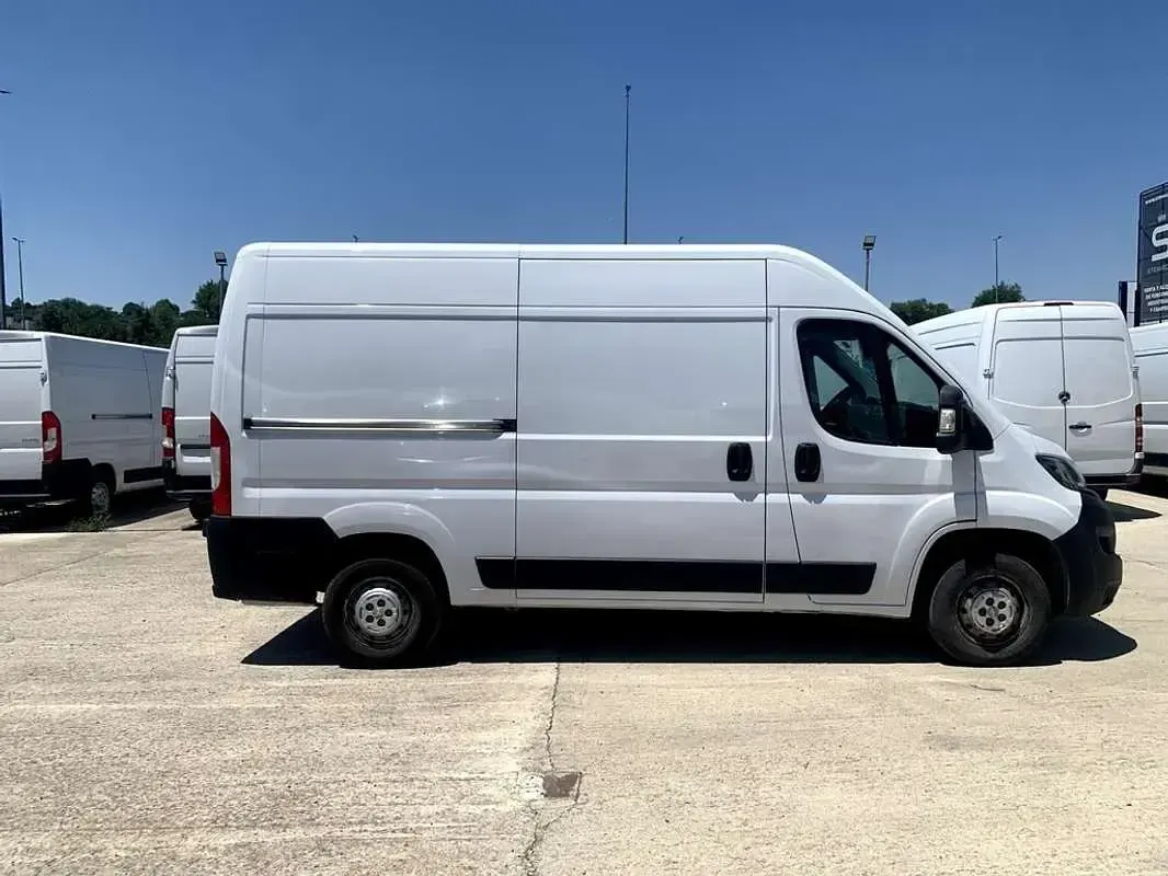 Usado Peugeot Boxer S 139 CV (102 kW) 2022 Blanco Van