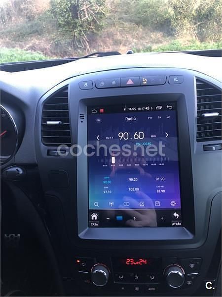 Usado Opel Insignia Edition 160 CV (117 kW) 2011 Blanco Familiar