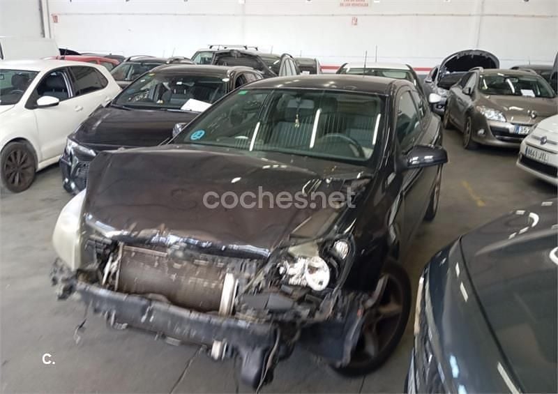 Usado Opel Astra GTC Sport 115 CV (84 kW) 2008 Negro Berlina