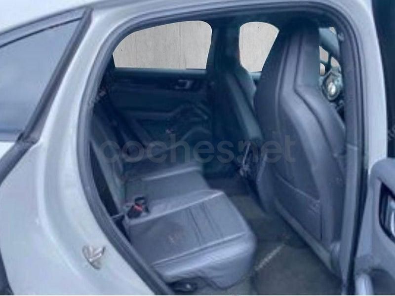 Usado Porsche Cayenne 462 CV (339 kW) 2022 Gris / plata SUV