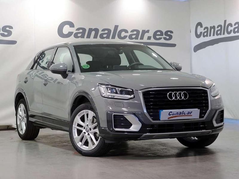 Usado Audi Q2 Design 116 CV (85 kW) 2019 Gris / plata SUV