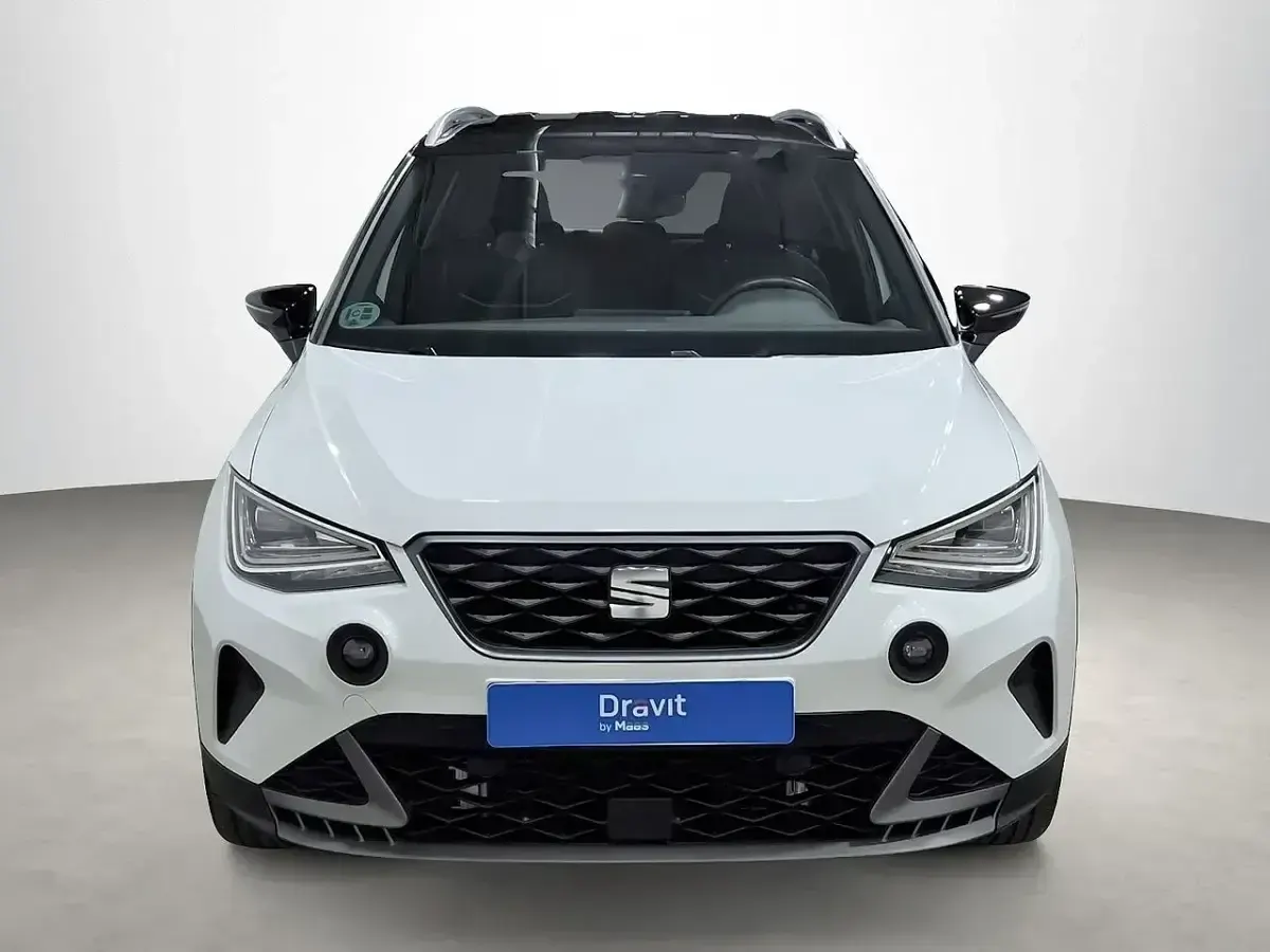 Usado Seat Arona FR 116 CV (85 kW) 2024 Blanco SUV