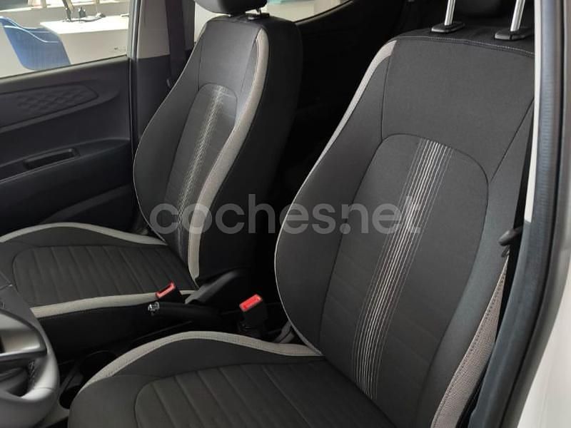 Nuevo Hyundai i10 63 CV (46 kW) 2025 Blanco Utilitario