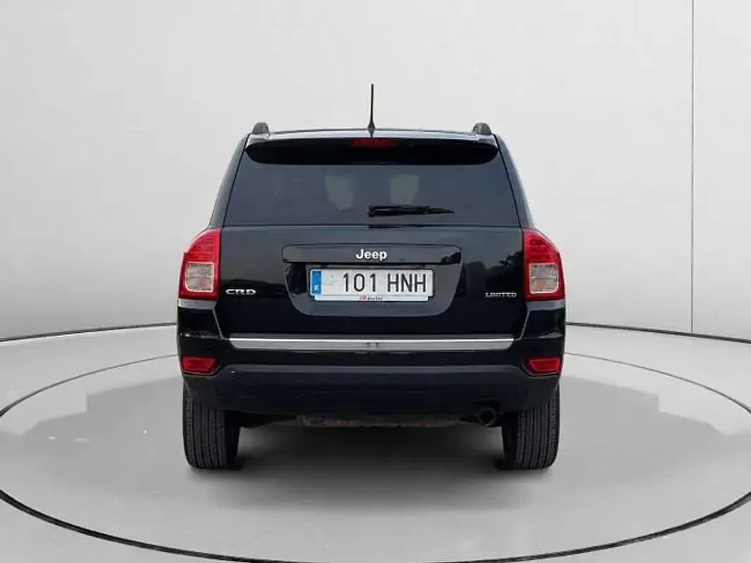 Usado Jeep Compass Limited 136 CV (100 kW) 2012 Negro SUV
