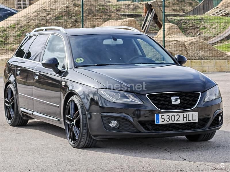 Usado Seat Exeo Sport 143 CV (105 kW) 2012 Negro Familiar