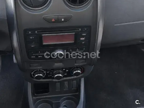 Usado Dacia Duster Lauréate 109 CV (80 kW) 2014 Blanco SUV