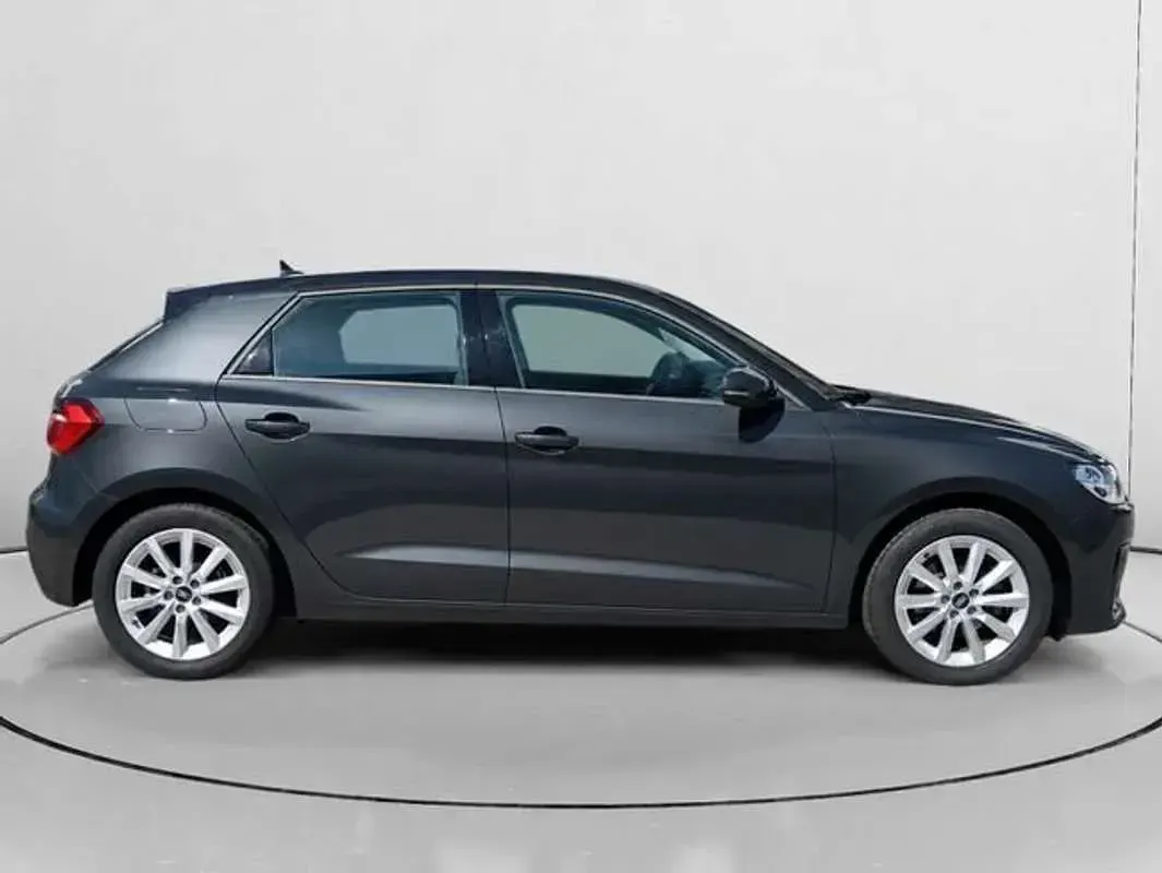 Usado Audi A1 Advanced Plus 110 CV (80 kW) 2022 Gris SUV
