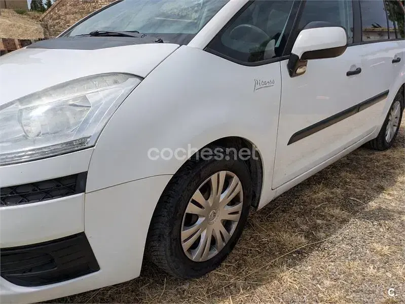 Usado Citroën Grand C4 Picasso Business Class 109 CV (80 kW) 2011 Blanco Monovolumen