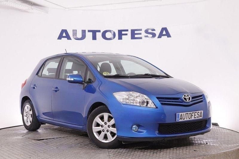 Usado Toyota Auris Active 90 CV (66 kW) 2012 Azul